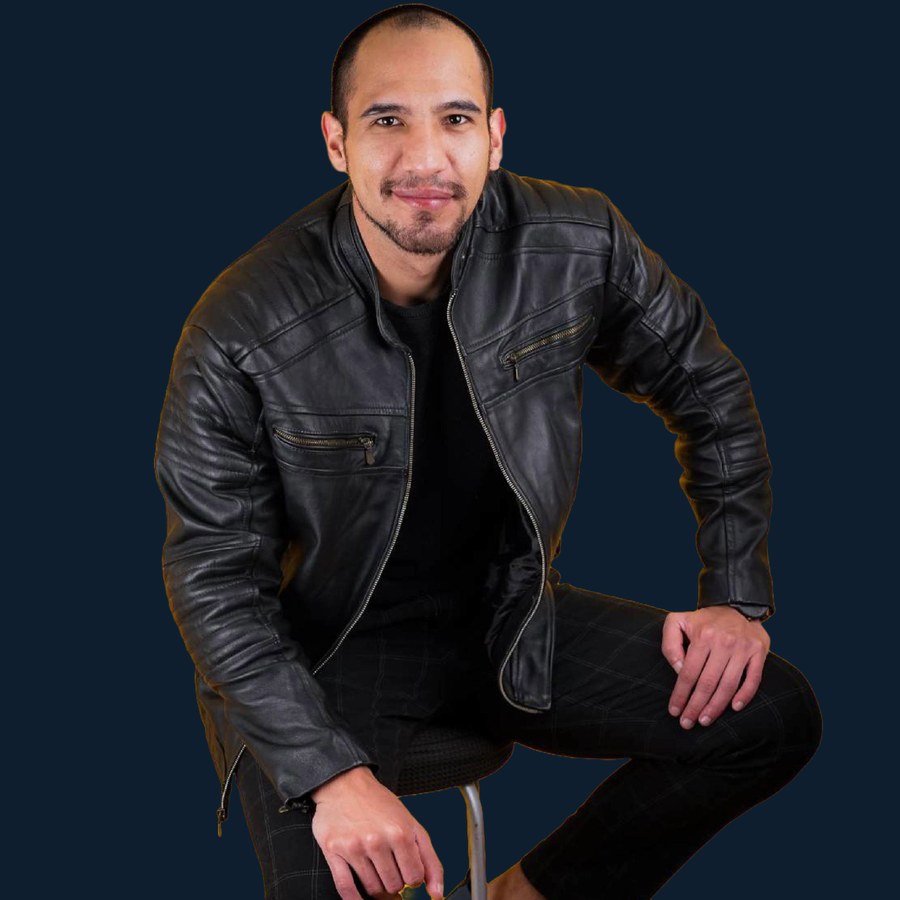 Joe Gomez, Strategic English Communication Consultant